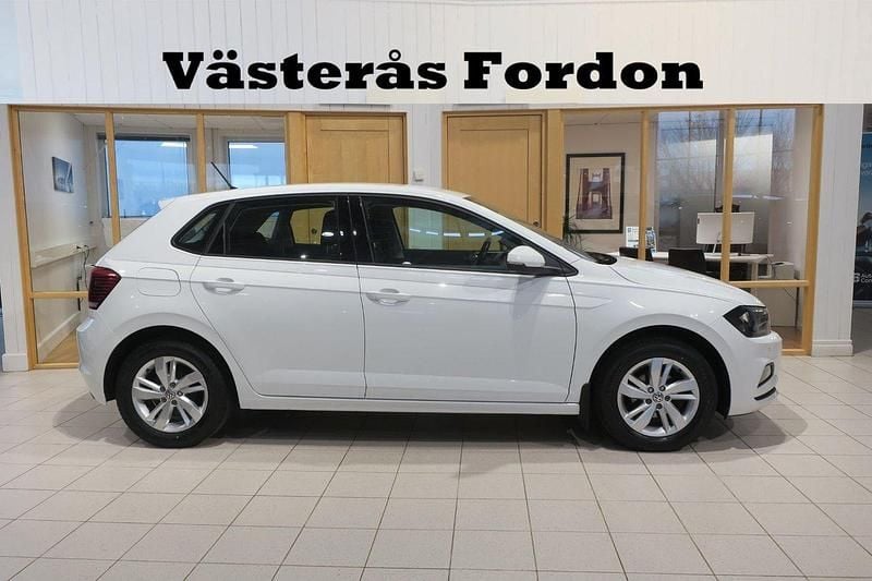 Vit Begagnad 2019 VW Polo Halvkombi | 145 900 kr (Marknadspris) - Bild 1/4