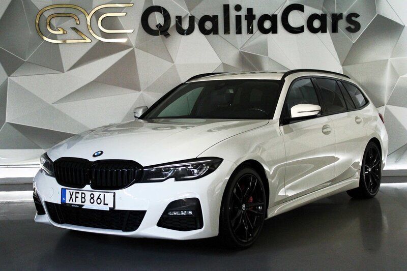 Vit Begagnad 2021 BMW 330 M Sport Kombi | 359 900 kr (Marknadspris) - Bild 1/4