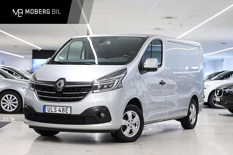 Silver Begagnad 2021 Renault Trafic Van | 199 900 kr (Bra pris) - Bild 1/3