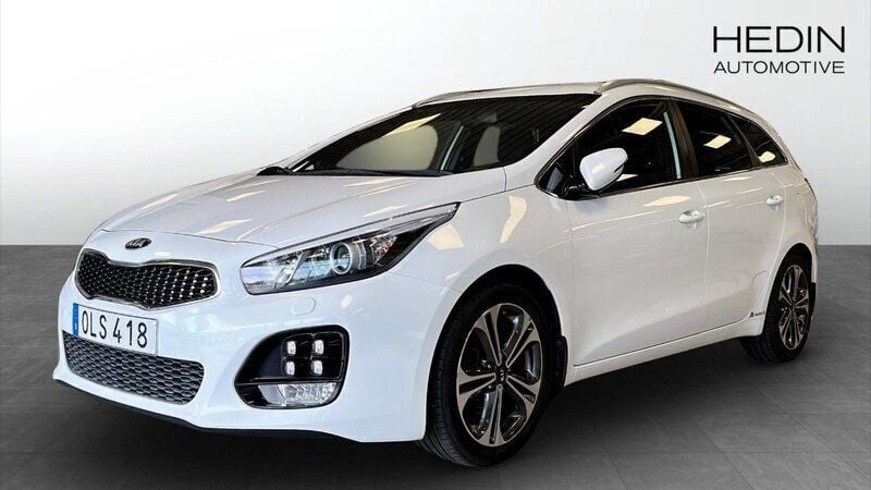Vit (white) Begagnad 2018 Kia Ceed Sportswagon GT-Line Kombi | 125 900 kr (Bra pris) - Bild 1/4