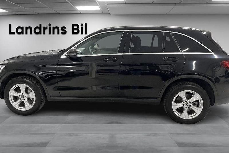 Begagnad Mercedes GLC300 AMG line 211 HK (155 kW) 2022 Svart SUV