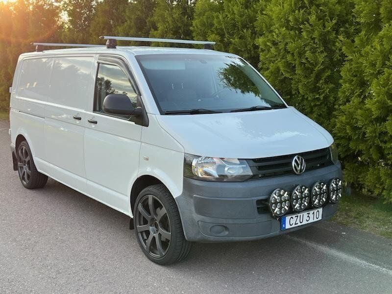 Vit Begagnad 2013 VW T5 Van | 80 000 kr (Bra pris) - Bild 1/4