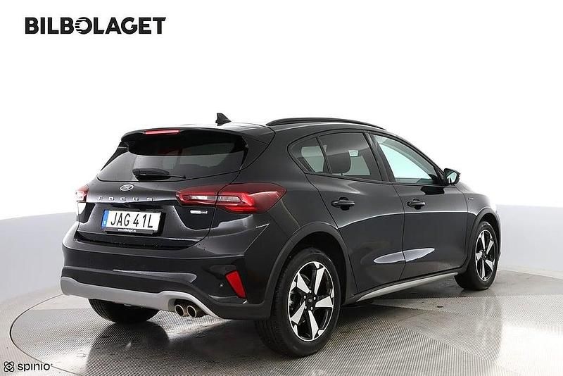 Begagnad Ford Focus Active 125 HK (91 kW) 2023 Svart Kombi