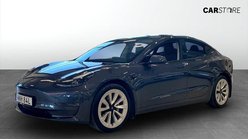 Begagnad Tesla Model 3 Long Range AWD 366 kW (498 HK) 2023 Grå Sedan