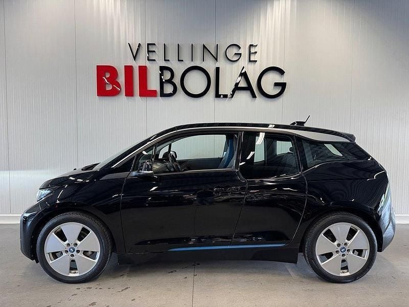 Svart Begagnad 2018 BMW i3 Halvkombi | 164 500 kr (Bra pris) - Bild 1/4