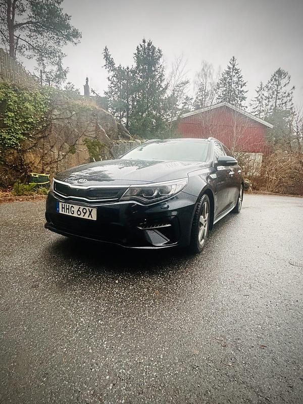 Begagnad 2019 Kia Optima Sport Kombi | 185 000 kr (Marknadspris) - Bild 1/4