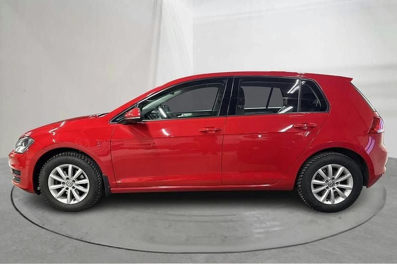 Begagnad VW Golf VII 110 HK (80 kW) 2017 Röd