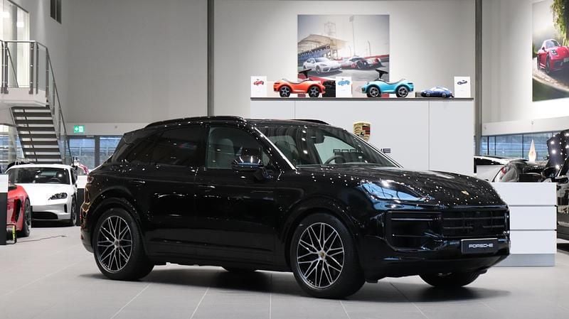Begagnad Porsche Cayenne 2026 Svart SUV