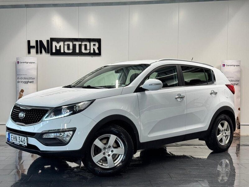Vit Begagnad 2014 Kia Sportage Comfort SUV | 109 900 kr (Marknadspris) - Bild 1/4