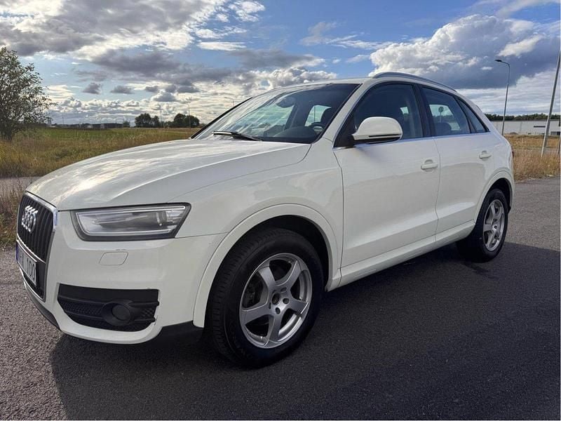 Vit Begagnad 2014 Audi Q3 Comfort SUV | 99 000 kr - Bild 1/4