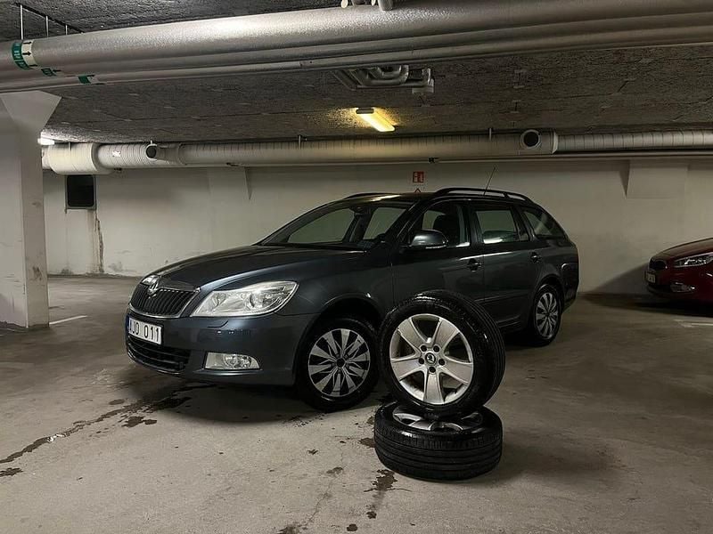 Begagnad Skoda Octavia 102 HK (75 kW) 2010 Kombi