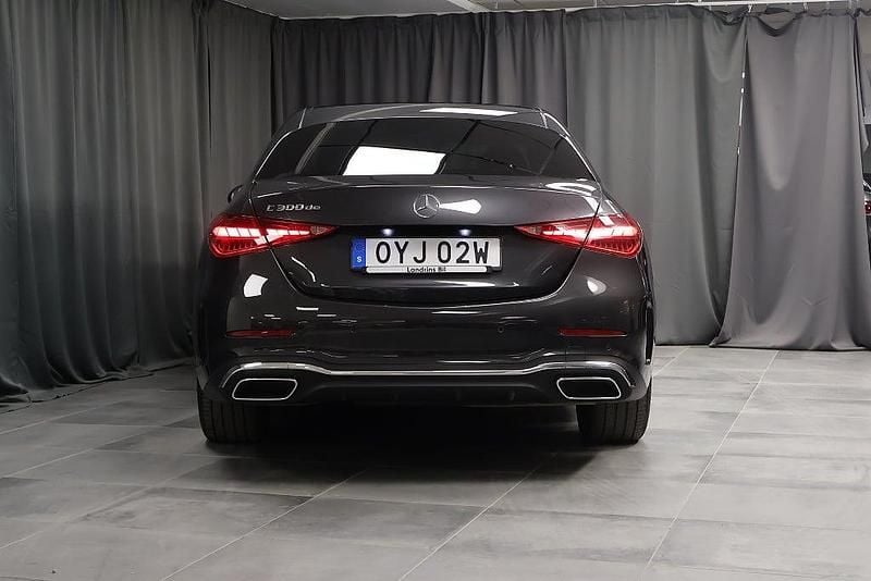 Begagnad Mercedes C300e Advanced Plus 313 HK (230 kW) 2024 Grå Sedan