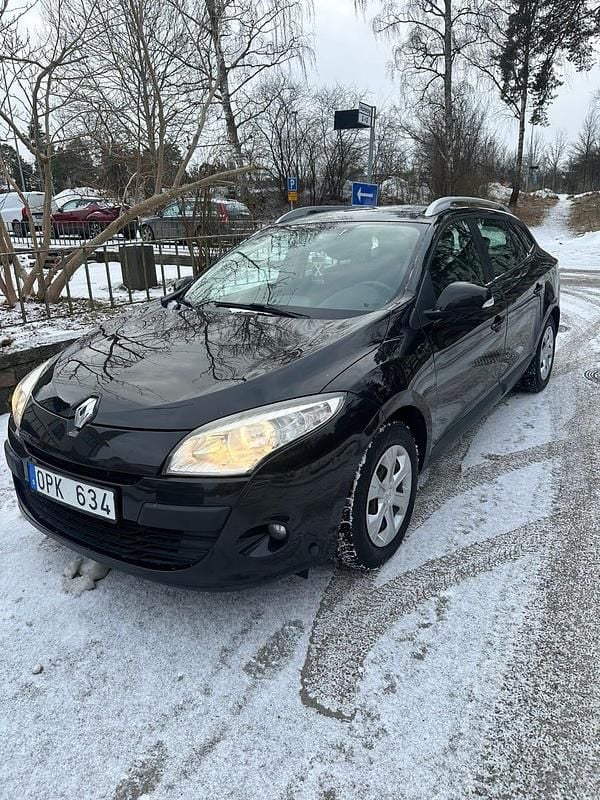 Begagnad 2010 Renault Mégane III | 23 000 kr (Marknadspris) - Bild 1/3