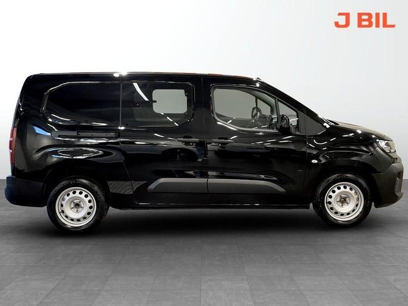 Ny Citroën Berlingo 131 HK (96 kW) 2025 Svart perla nera Minibuss