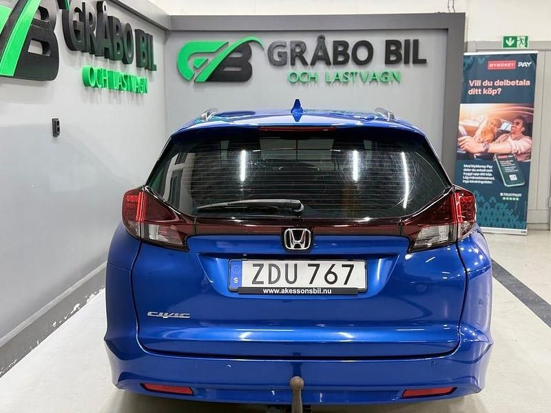 Begagnad Honda Civic Elegance 120 HK (88 kW) 2017 Blå Kombi