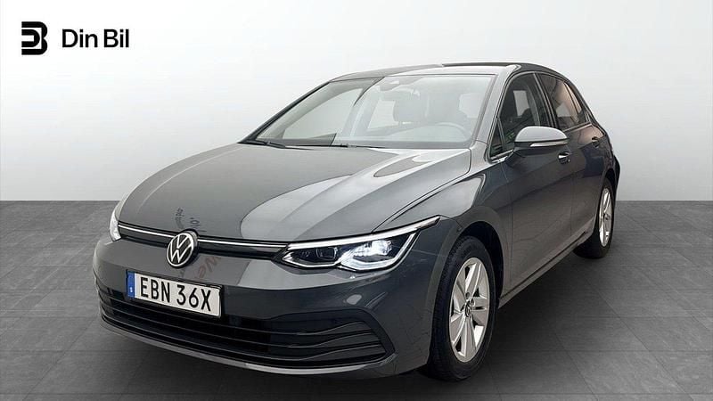 Grå (dolphin gray metallic) Begagnad 2020 VW Golf VII Life Kombi | 214 900 kr (Marknadspris) - Bild 1/4
