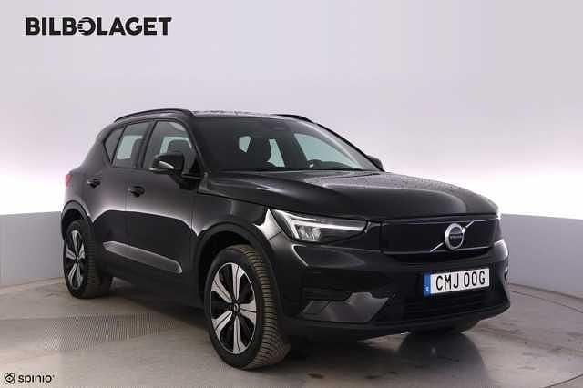 Svart Begagnad 2022 Volvo XC40 Core SUV | 299 500 kr (Superpris) - Bild 1/4