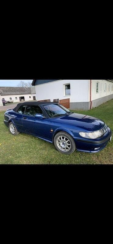 Blå Begagnad 2000 Saab 9-3 Cabriolet Aero Cab | 70 000 kr (Bra pris) - Bild 1/4