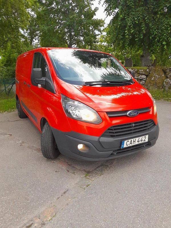 Röd Begagnad 2014 Ford Transit Custom | 65 000 kr - Bild 1/4