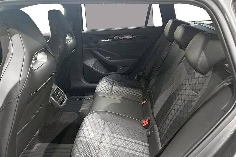 Ny VW Passat 193 HK (141 kW) 2026 Grå