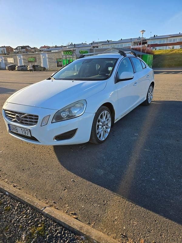 Begagnad Volvo S60 163 HK (119 kW) 2011 Sedan