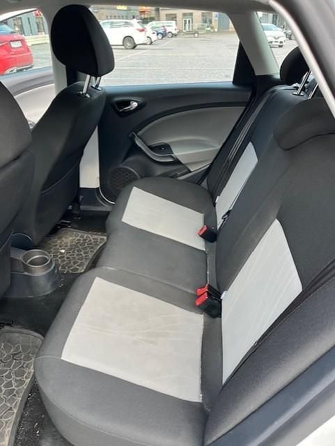 Vit Begagnad 2013 Seat Ibiza ST Style Kombi | 45 000 kr (Dyr) - Bild 1/4