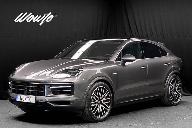 Quartz grey metallic Begagnad 2024 Porsche Cayenne S E-Hybrid SUV | 1 249 800 kr - Bild 1/3