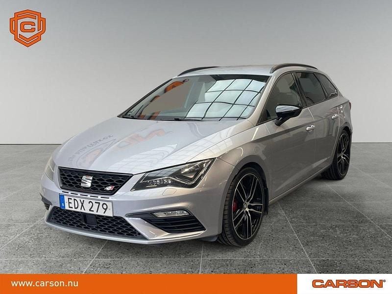Silver Begagnad 2018 Seat Leon ST 4Drive Kombi | 229 900 kr - Bild 1/3