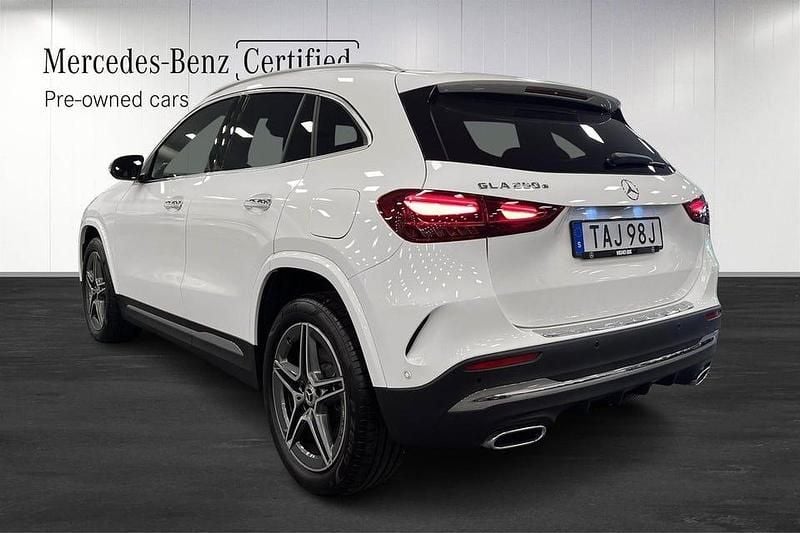 Begagnad Mercedes GLA250 AMG 218 HK (160 kW) 2024 Vit SUV