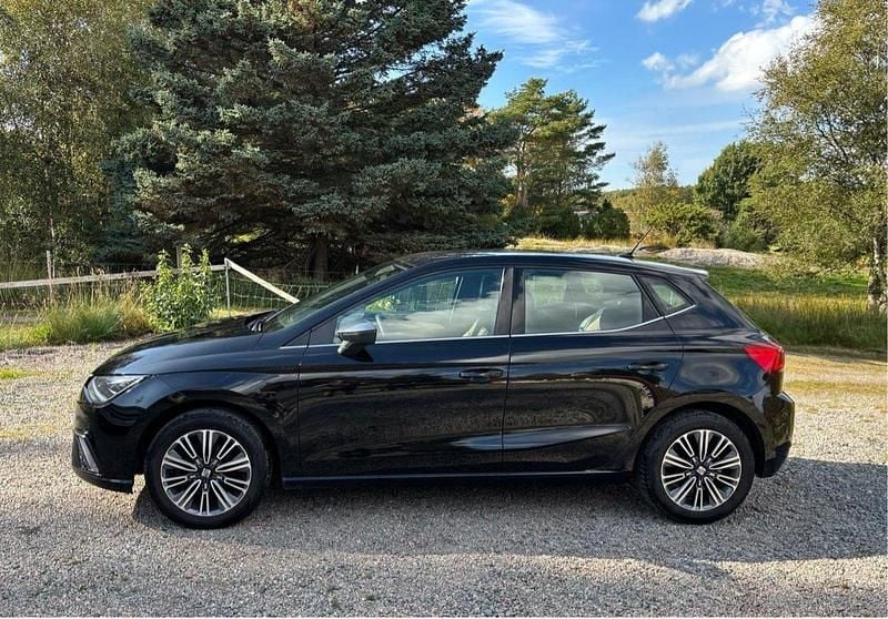 Svart Begagnad 2018 Seat Ibiza XCELLENCE Halvkombi | 120 000 kr (Bra pris) - Bild 1/4