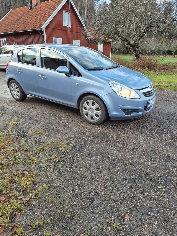 Begagnad 2010 Opel Corsa Halvkombi | 18 000 kr (Bra pris) - Bild 1/4