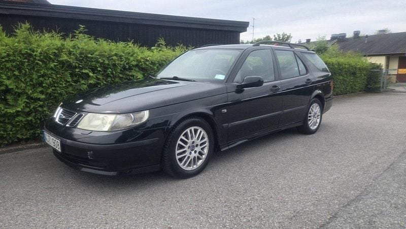 Svart Begagnad 2005 Saab 9-5 Vector Kombi | 14 900 kr (Bra pris) - Bild 1/4