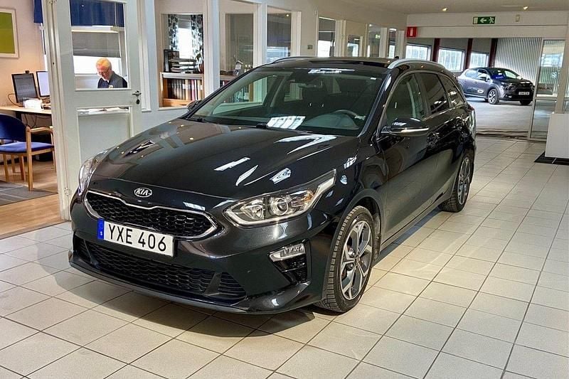 Svart Begagnad 2018 Kia Ceed Sportswagon Kombi | 179 800 kr (Lite dyr) - Bild 1/4