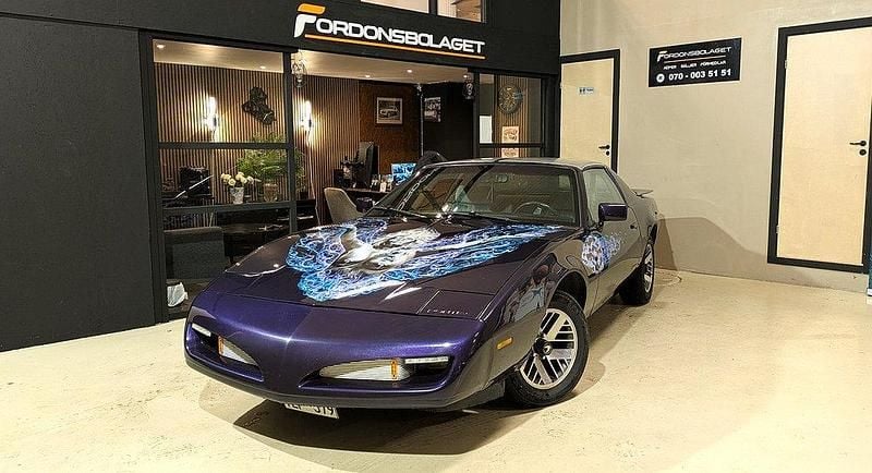 Lila Begagnad 1991 Pontiac Firebird | 49 900 kr - Bild 1/4