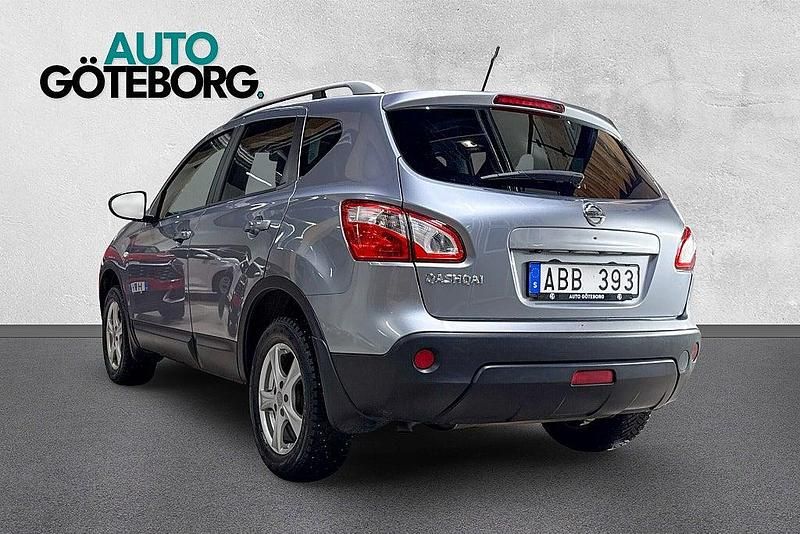 Begagnad Nissan Qashqai Tekna 141 HK (103 kW) 2010 Grå SUV