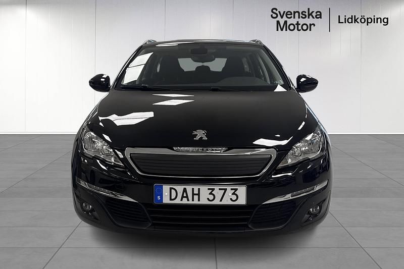 Begagnad Peugeot 308 SW Active 112 HK (82 kW) 2015 Svart Kombi