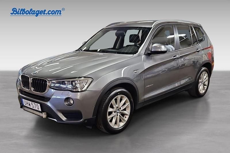 Grå Begagnad 2017 BMW X3 SUV | 189 000 kr (Marknadspris) - Bild 1/4