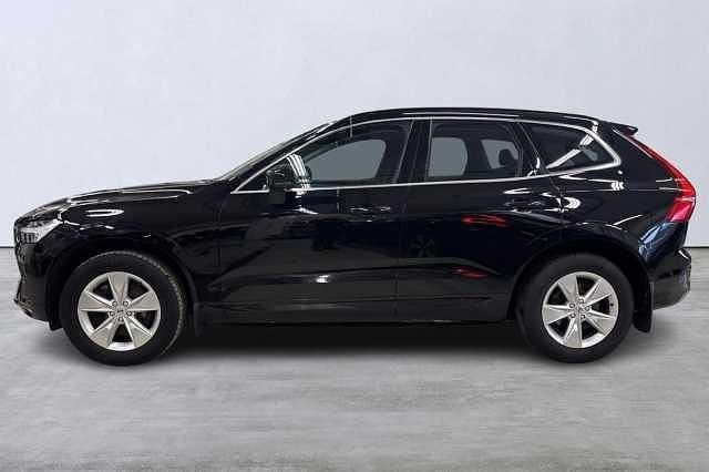 Begagnad Volvo XC60 Momentum 200 HK (147 kW) 2022 Svart SUV