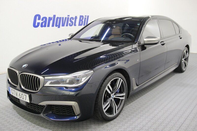 Svart Begagnad 2018 BMW 760 M Sport Sedan | 489 000 kr - Bild 1/4