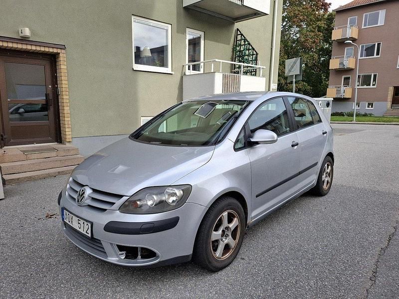 Silver Begagnad 2006 VW Golf Plus Cross Minibuss | 11 000 kr (Superpris) - Bild 1/4