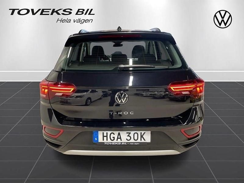 Begagnad VW T-Roc 150 HK (110 kW) 2023 Deep black pearl SUV