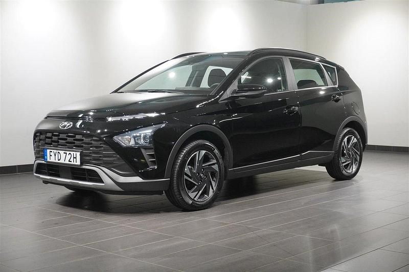 Svart Begagnad 2023 Hyundai Bayon Essential SUV | 179 800 kr (Marknadspris) - Bild 1/4