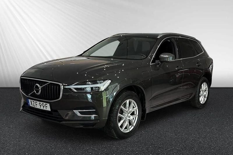 Begagnad Volvo XC60 Momentum 397 HK (291 kW) 2020 Grå SUV