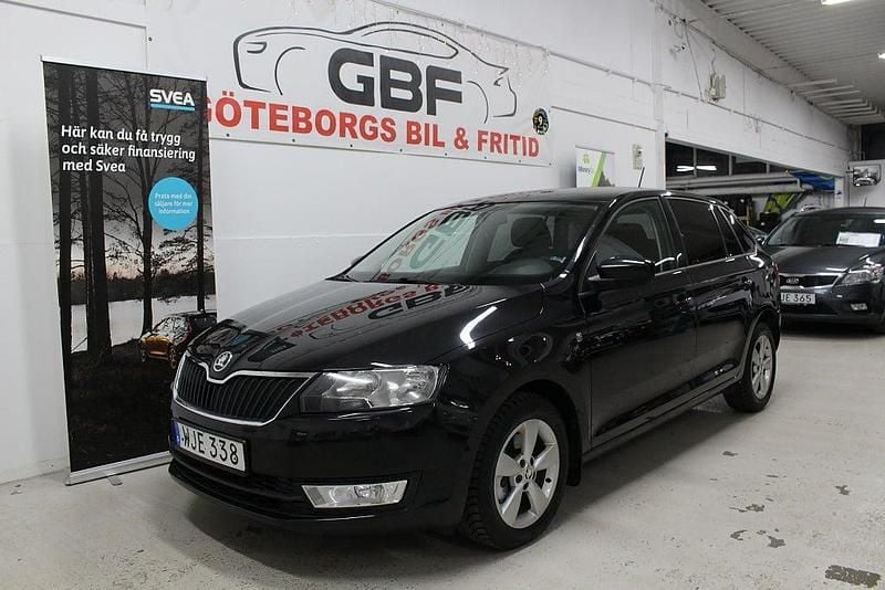 Svart Begagnad 2014 Skoda Rapid Halvkombi | 67 900 kr (Marknadspris) - Bild 1/4
