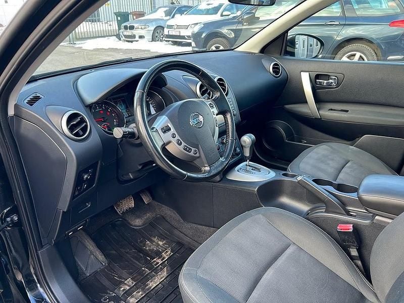 Begagnad Nissan Qashqai 141 HK (103 kW) 2011 Svart SUV