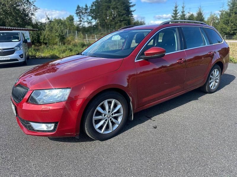 Röd Begagnad 2014 Skoda Octavia Ambition Kombi | 53 000 kr (Bra pris) - Bild 1/4