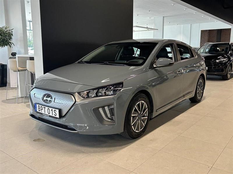 Grå Begagnad 2019 Hyundai Ioniq Premium Sedan | 189 800 kr (Lite dyr) - Bild 1/4