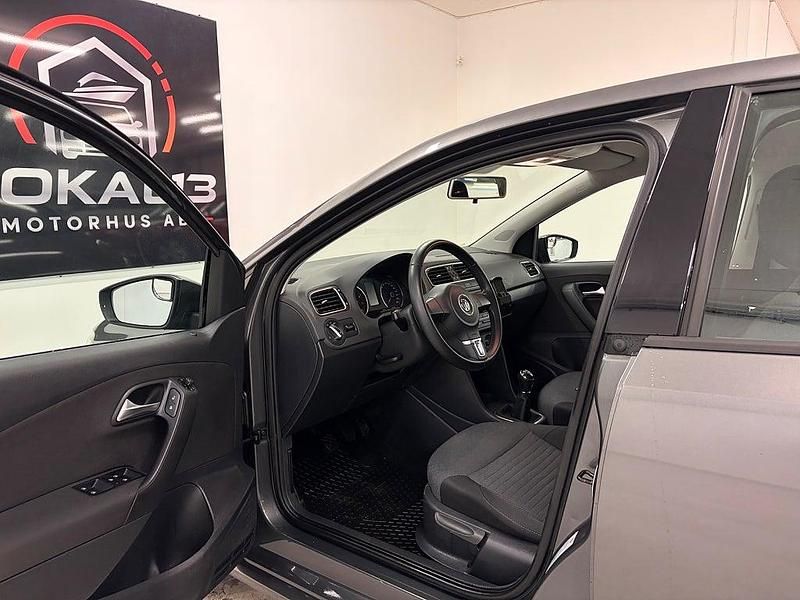 Begagnad VW Polo 86 HK (63 kW) 2013 Grå Halvkombi