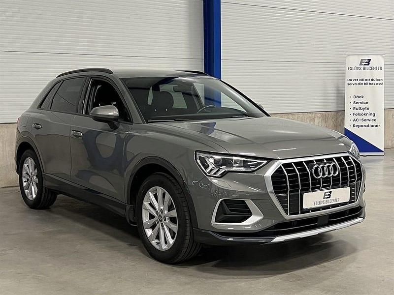 Begagnad Audi Q3 Advanced Plus 150 HK (110 kW) 2019 Grå SUV