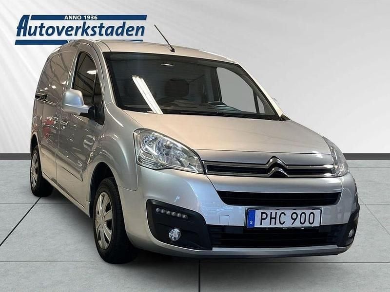 Begagnad Citroën Berlingo 99 HK (72 kW) 2017 Silver Minibuss
